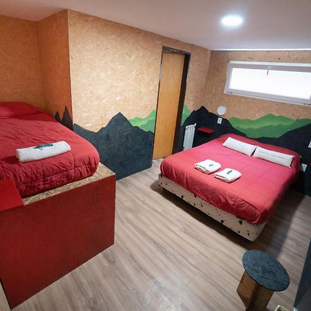 Moving Hostel Travel Bar Сан-Карлос-де-Барилоче Экстерьер фото