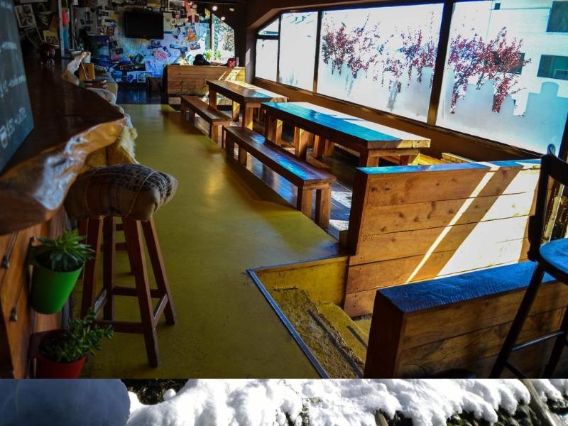 Moving Hostel Travel Bar Сан-Карлос-де-Барилоче Экстерьер фото